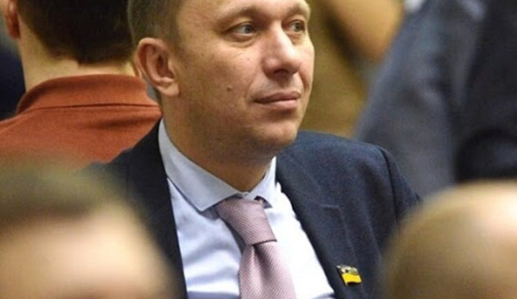 Требую всестороннего расследования по записям Лероса. Давление на него считаю недопустимым, люди нам этого не простят, - "слуга народа" Васылив