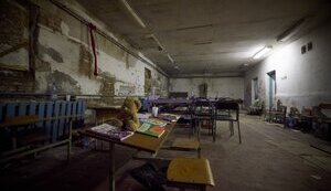 Зеленський, Габек та Пейчинович-Бурич оглянули наслідки російських злочинів у Ягідному: Місцеві 27 днів були у підвалі. ФОТОрепортаж