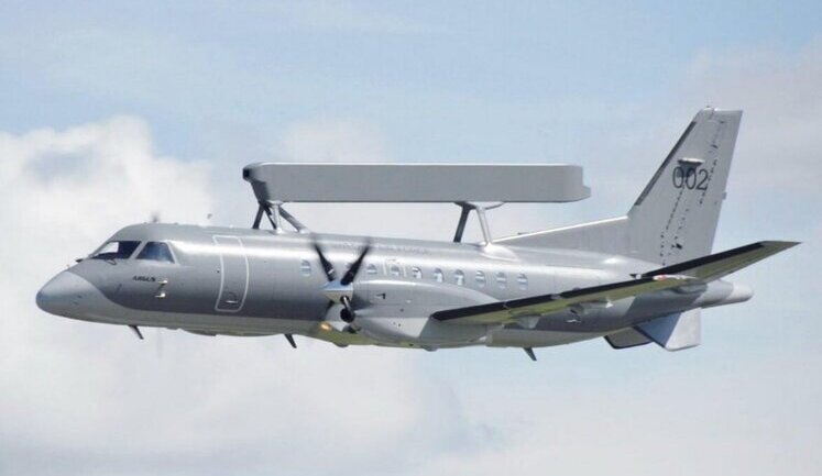 ЗМІ повідомили про політ шведського літака РЛС Saab 340 над Україною: OSINT-проєкти спростували