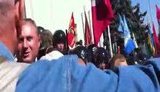Штурм Рады: Суки вы паршивые! Мы вас в 86-ом защищали, а вы кого, падлы, защищаете ? ВИДЕО.