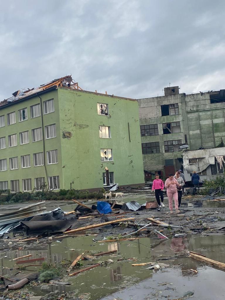 Непогода в Сумской области: Непогода на Сумщине один человек погиб, восемь  человек, среди которых младенец, травмированы вследствие непогоды |  Цензор.НЕТ