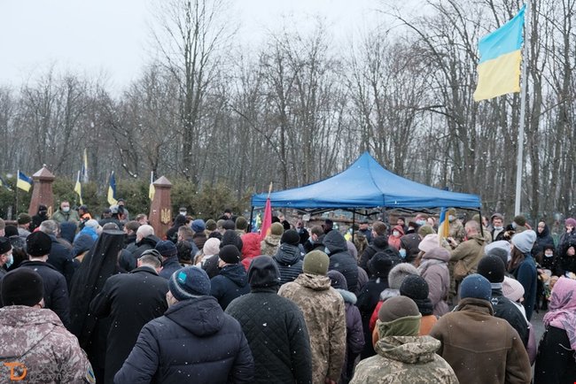 Із загиблим на Донбасі воїном 10-ї ОГШБр Кирилом Биковським попрощалися в Кропивницькому 13