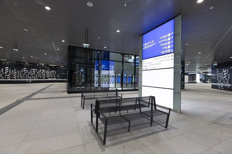 У Варшаві після ремонту відкрили один із найбільших вокзалів Польщі