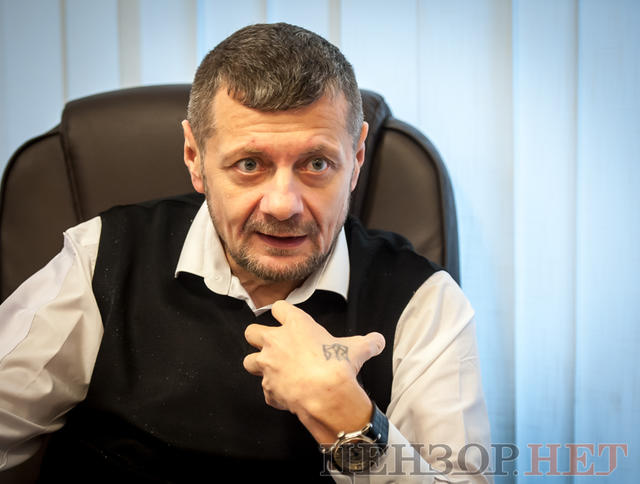 Ігор Мосійчук: Футбольні ставки Ляшка? Це тоталізатор. Він ставить на Шахтар, я ставлю на Динамо. Була нічия - програли і він, і я. Що ж робити? 06 Ігор Мосійчук: Футбольні ставки Ляшка? Це тоталізатор. Він ставить на Шахтар, я ставлю на Динамо. Була нічия - програли і він, і я. Що ж робити? 06