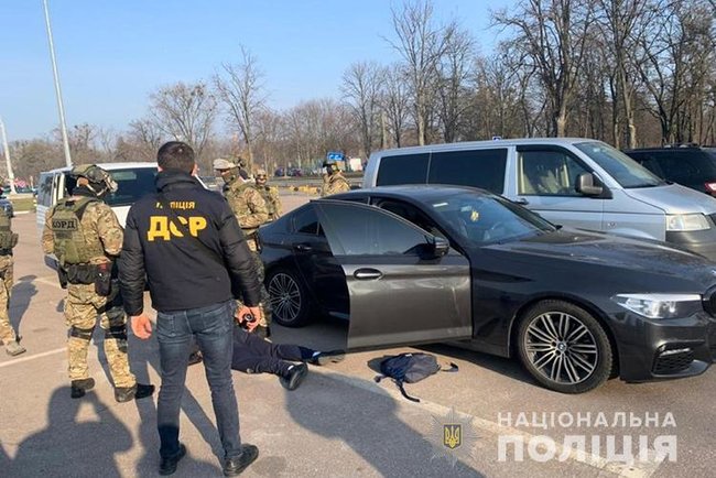 Деятельность преступной группы, возглавляемой чемпионом мира по кикбоксингу, ликвидирована на Тернопольщине, - Нацполиция 02