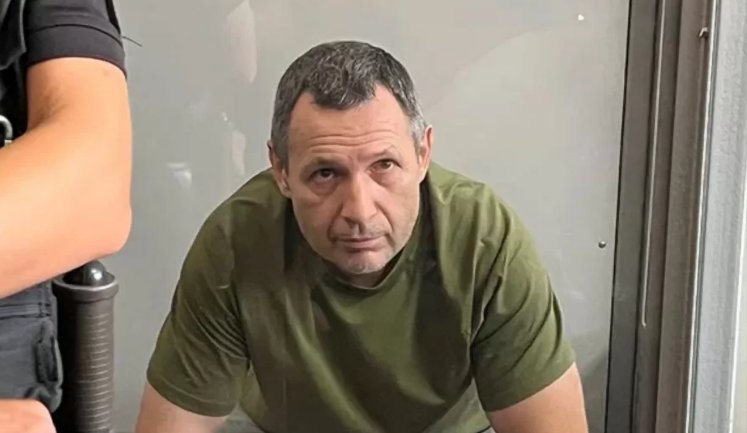 Убийца Парубия не воспитывал сына, а когда тот ушел на войну - поссорился с ним, - экс-жена
