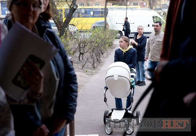 У черзі по владу. Чому люди прагнуть голосувати? Репортаж 15