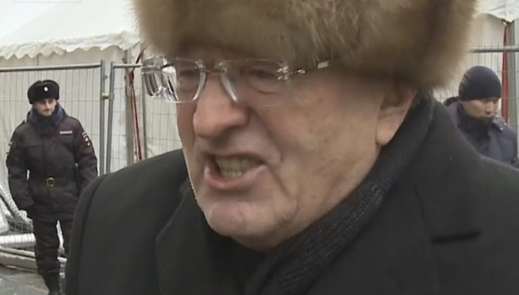 "Дорога Гілларі, не ставай президентом США. Ти слабка і зла. Хай живе Дональд Трамп!" - Жириновський звернувся до Клінтон. ВІДЕО