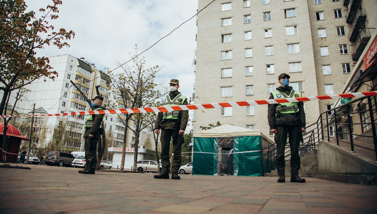 Нацгвардия охраняет общежитие в Вишневом, где зафиксирована вспышка COVID-19. ВИДЕО+ФОТОрепортаж