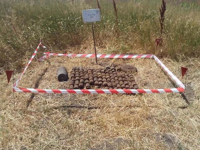 119 боеприпасов обнаружены на Николаевщине 05 119 боеприпасов обнаружены на Николаевщине 05
