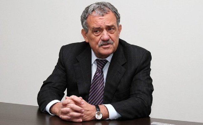 тополов