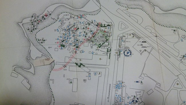 Під час будівельних робіт на Пейзажній алеї в Києві розкопали старовинні артефакти і давню споруду ХІІ-ХVI століть 09