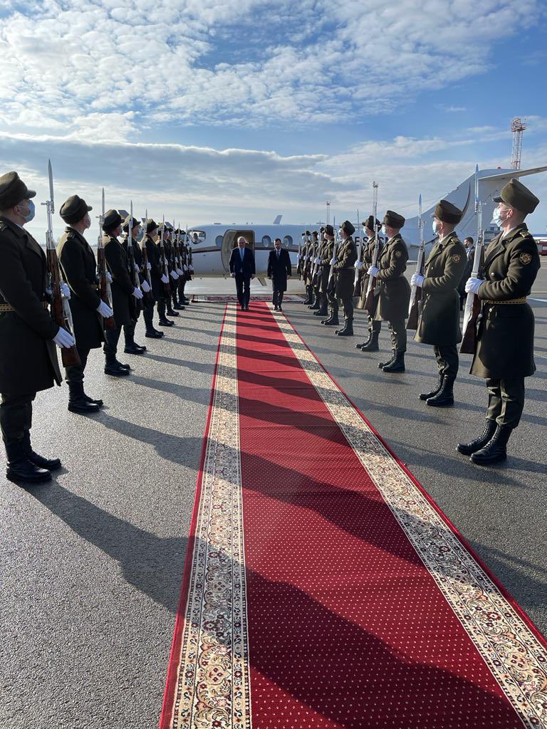 Президент Естонії Каріс прибув до України з робочим візитом 01