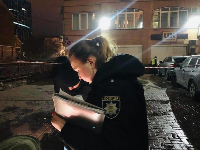 Невідомий застрелив киянина в центрі столиці 04