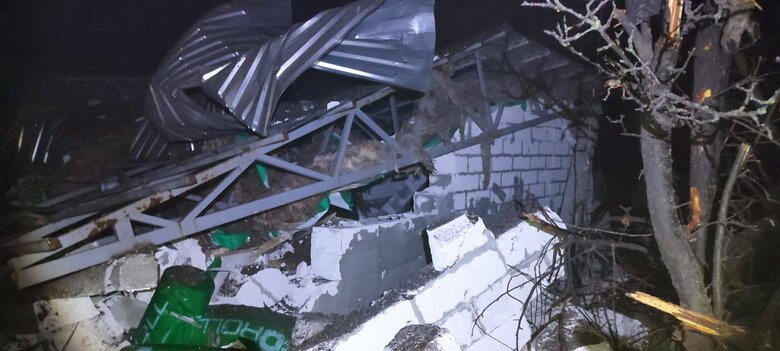 Рашисти обстріляли Чугуїв та Вовчанськ на Харківщині: Поранено 2 людей, через підрив на міні загинув чоловік 02 Рашисти обстріляли Чугуїв та Вовчанськ на Харківщині: Поранено 2 людей, через підрив на міні загинув чоловік 02