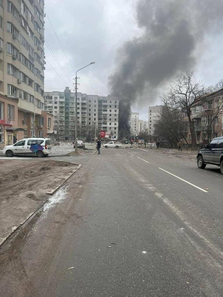 Російські окупанти нанесли ракетний удар по житловим будинкам у центрі Чернігова: И это они, бл#дь, не бомбят дома жилые?! Это п#здец! 12
