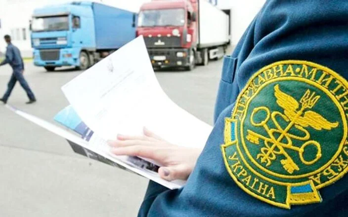 Президент підписав закон про скасування мораторію на митні перевірки