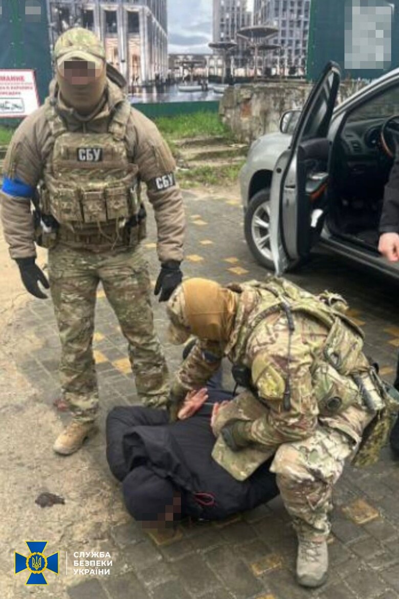 Схема по ввозу незадекларированных наличных раскрыта на Одесской таможне, - СБУ 02