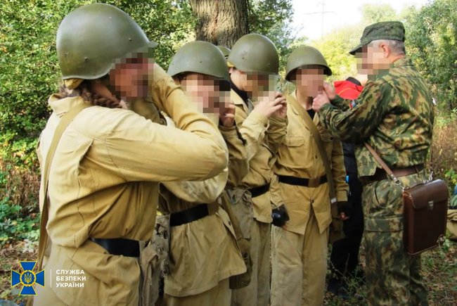 За матеріалами СБУ під суд піде сепаратист, який займався підготовкою підлітків, переважно дівчат, для служби в ДНР 01