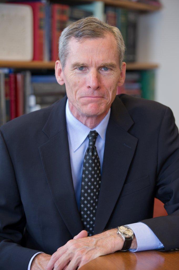 Як у США дбають про ветеранів війн? Розповідає офіцер розвідки та віцеадмірал у відставці ВМС США Роберт Мюрет 01