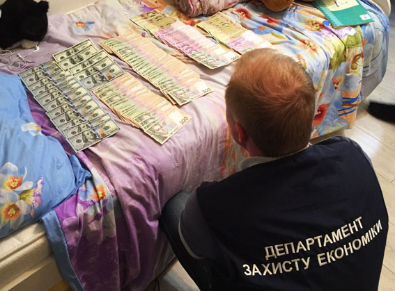 На Полтавщине разоблачены должностные лица Госагентства рыбного хозяйства, организовавшие незаконный вылов рыбы в промышленных масштабах, - Нацполиция 02 На Полтавщине разоблачены должностные лица Госагентства рыбного хозяйства, организовавшие незаконный вылов рыбы в промышленных масштабах, - Нацполиция 02