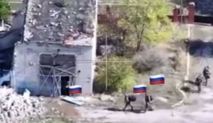 Оператори дронів 36-ї бригади підсмажили 6 окупантів у будівлі. ВIДЕО