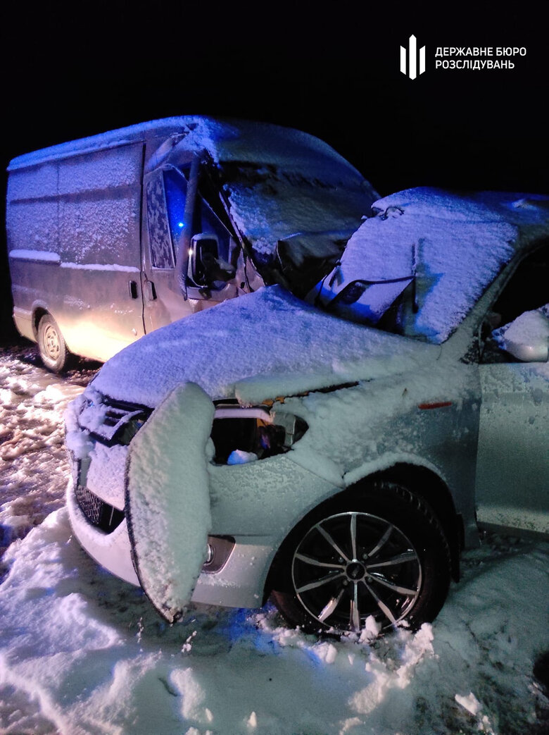 У ДТП на Миколаївщині загинула журналістка Олена Левицька та її чоловік Сергій: Легковик зіткнувся із військовим авто, ДБР розпочало розслідування 03