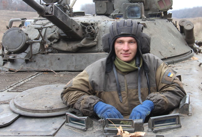 Навчання для загальновійськового резерву ОМБ відбулися в районі відведення важкого озброєння ООС, - Міноборони 04