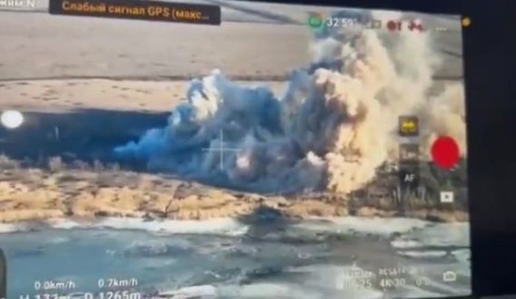 Fighters blew up mined house in which occupiers were hiding: "Five-six bodies minus". VIDEO