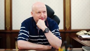 Турчинов: Головна загроза змін до Конституції - це втрата унітарної незалежної України