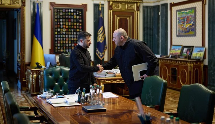 Зеленський провів нараду з Умєровим: Готуємо нові оборонні домовленості, які посилять українську бойову авіацію