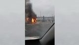 На выезде из Ирпеня под Киевом на ходу загорелась маршрутка с пассажирами. ВИДЕО