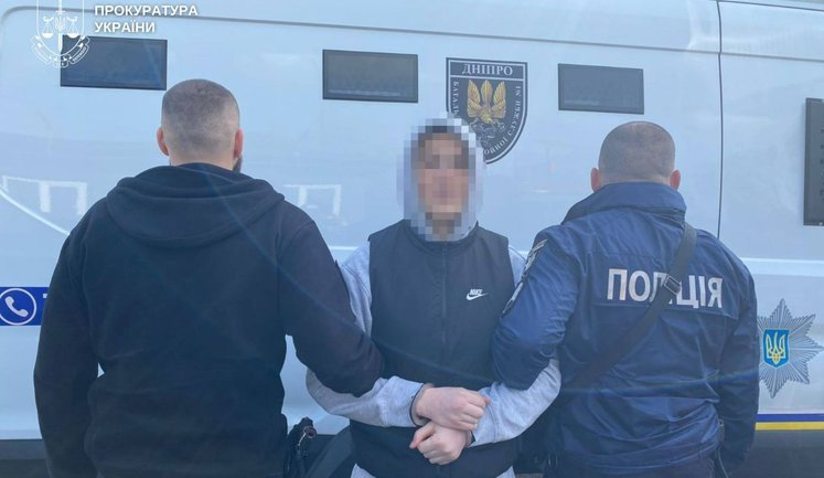 З Польщі в Україну екстрадовано учасника злочинної організації, який виготовляв та збував наркотики. ФОТО