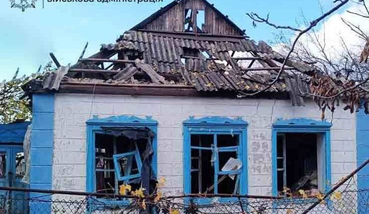 Під ударами РФ 13 населених пунктів Запорізької області: пошкоджено будинки та автівки. ФОТО