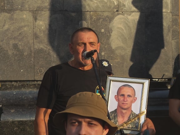 Под Офисом Зеленского в Киеве прошла акция протеста против условий прекращения огня на Донбассе 26