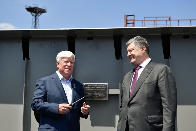 Порошенко открыл новые мощности холдинга Вадатурского 01