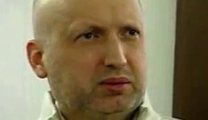 В перерывах между допросами Турчинов прочел проповедь в молитвенном доме на Печерске. ВИДЕО.