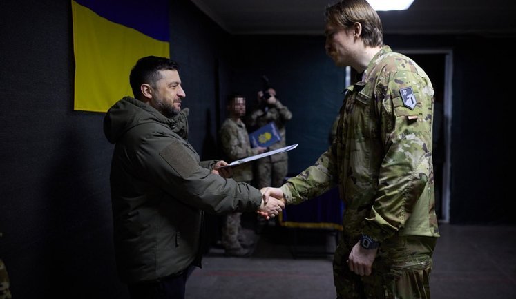 Зеленський відзначив нагородами бійців "Азову" та вручив погони бригадного генерала Прокопенку (Редісу). ФОТОрепортаж