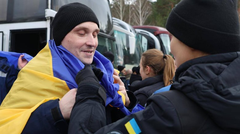 Ukraine and Russia exchanged prisoners on 6 March