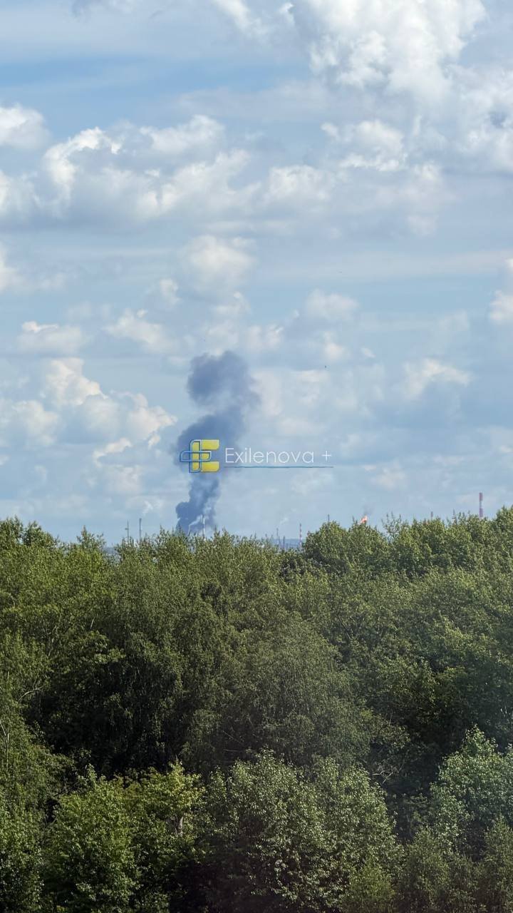 Вибухи пролунали в Уфі: ймовірно прилетіло по НПЗ