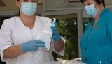 ВООЗ доставить майже 1,6 тисячі літрів дезінфікуючих засобів у 53 лікарні України, що працюють із COVID-19. ФОТОрепортаж
