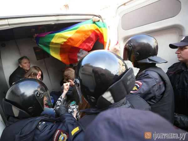 Kadyrov to The Hague: Ten LGBT activists detained in Saint Petersburg 01