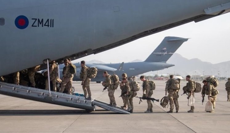 После вывода американских войск в небе Афганистана не осталось ни одного самолета. ФОТО