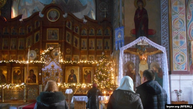 Украинские колядки и щедривки пели на рождественских службах в оккупированном Севастополе 02