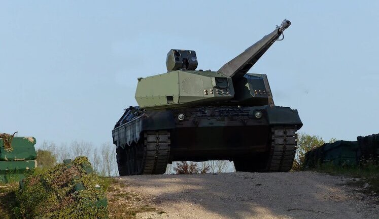 Компания Rheinmetall передаст Украине танк ПВО Frankenstein, который может сбивать ракеты и дроны, - The Telegraph