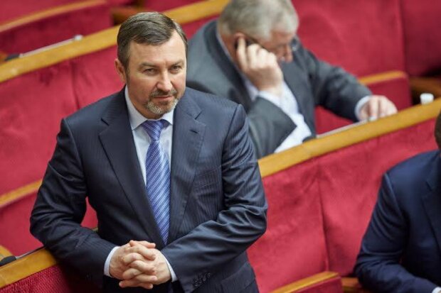 Чиновниця з оточення Коломойського Петросянц намагається потрапити в Держспоживслужбу Дніпропетровської області 02