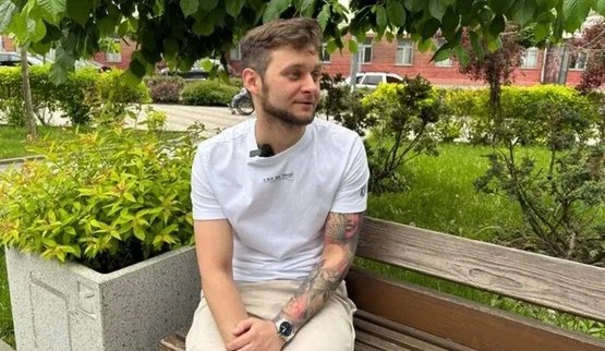 Український військовий після повернення з полону