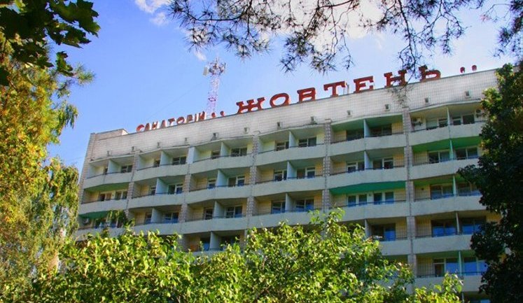 Бійці ГУР забарикадувались на території арештованого санаторію "Жовтень" у Конча-Заспі, - ЗМІ