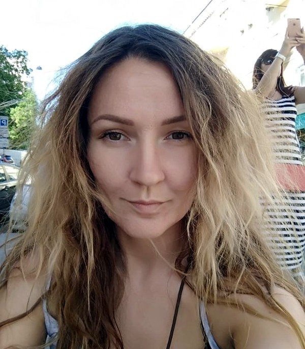 Доброволець Олена Кошелєва: Я запитала у військового РФ про ставлення до сепаратистів. Та яке, якщо вони зрадники? Але в нас наказ воювати з вами, - була його відповідь 01