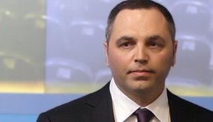 Портнов хоче домогтися арешту всіх активів Порошенка